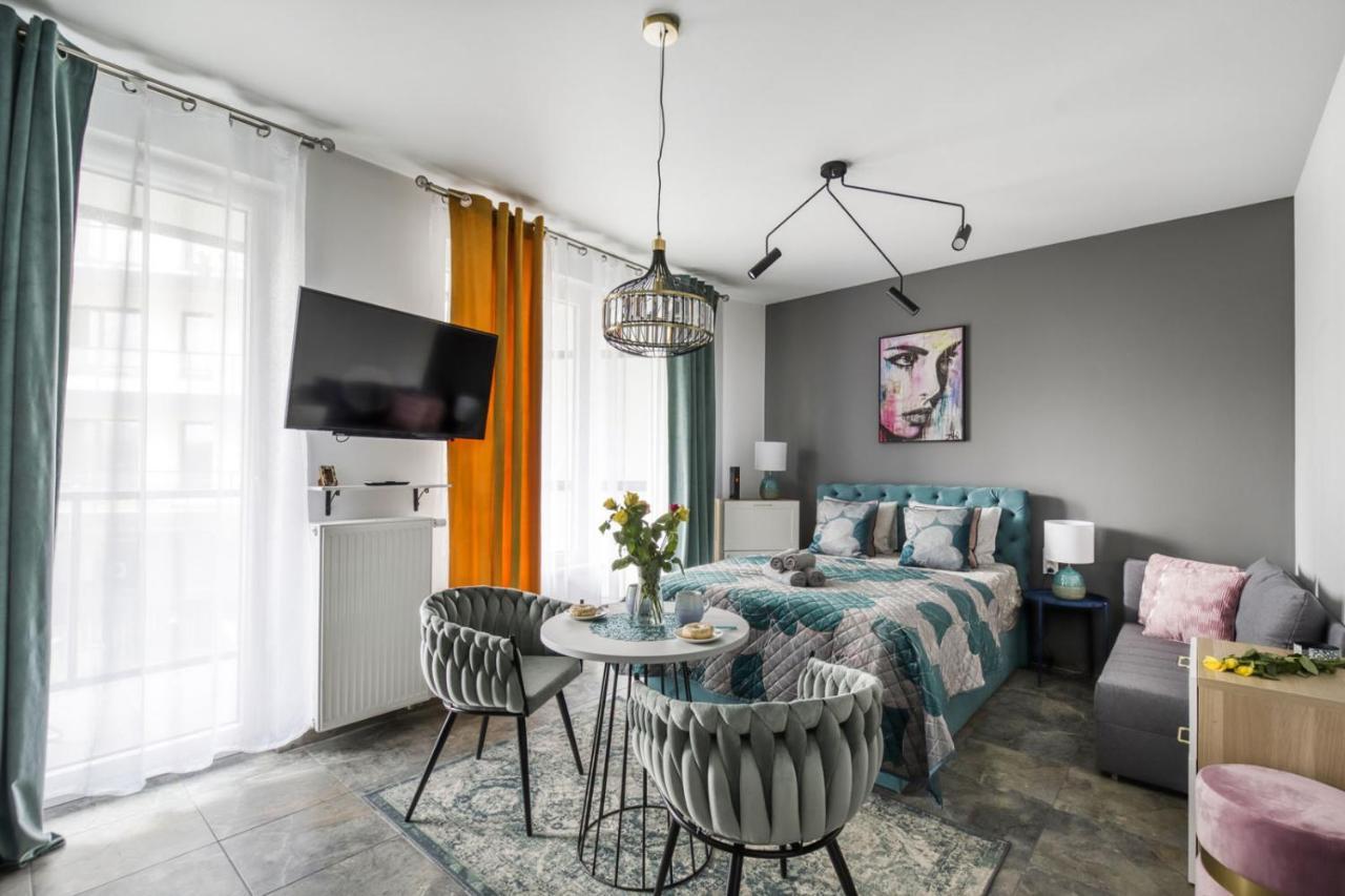 Apartamenty Metropark Krzemieniecka-Lux Warschau Buitenkant foto