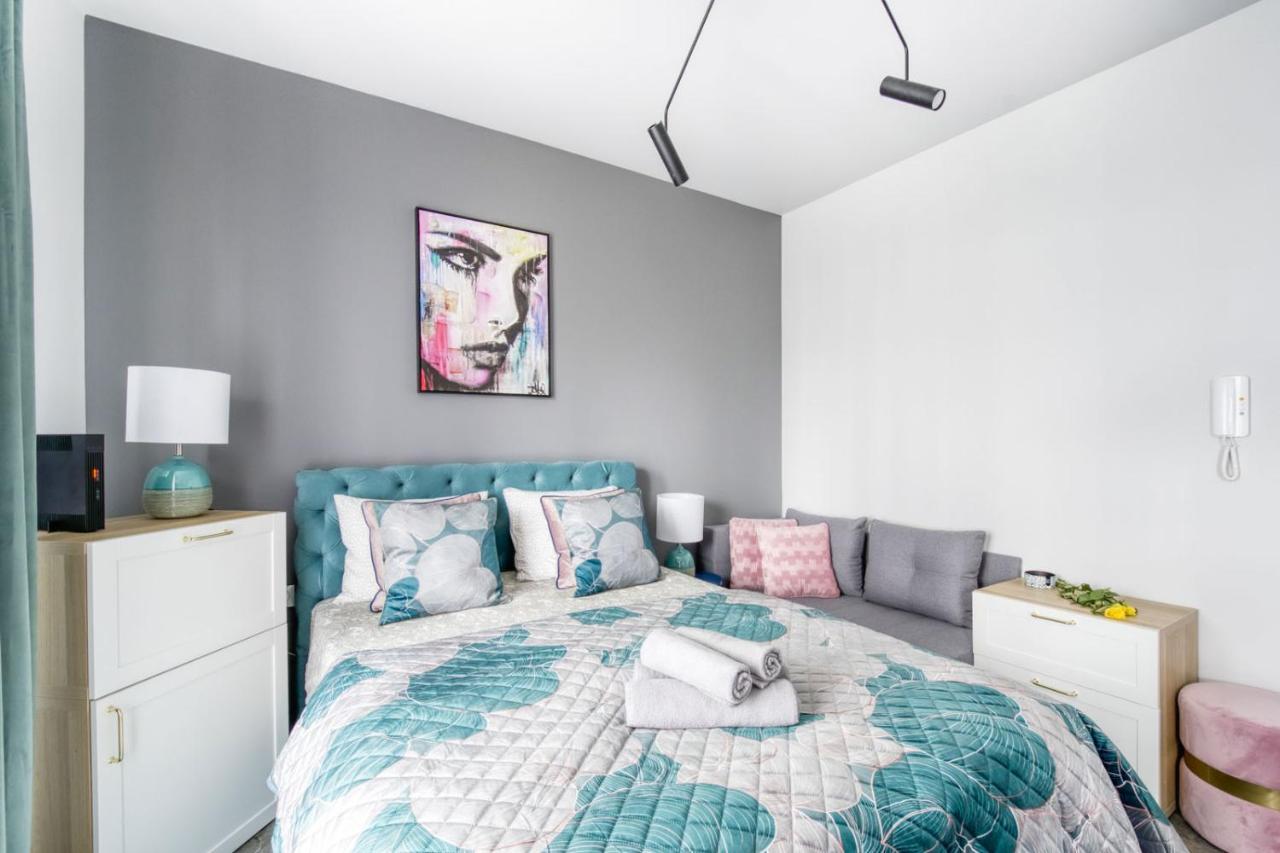 Apartamenty Metropark Krzemieniecka-Lux Warschau Buitenkant foto