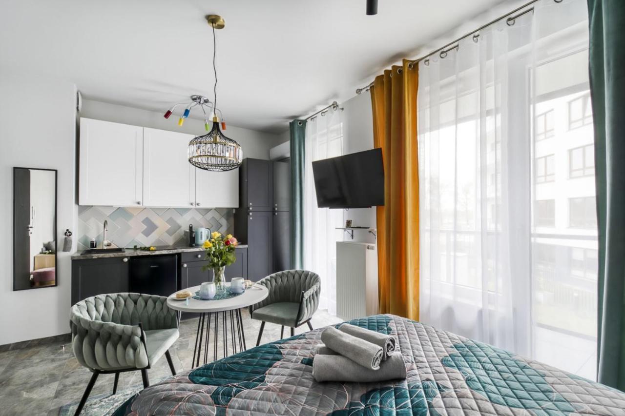 Apartamenty Metropark Krzemieniecka-Lux Warschau Buitenkant foto
